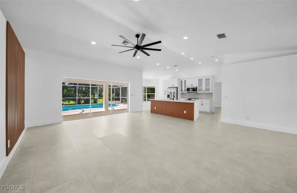 1712 SW 51st Street Cape Coral FL 33914