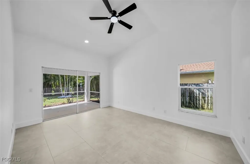1712 SW 51st Street Cape Coral FL 33914