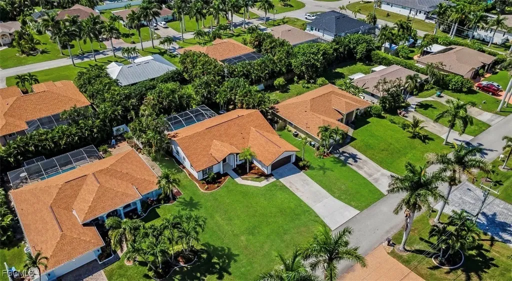1712 SW 51st Street Cape Coral FL 33914