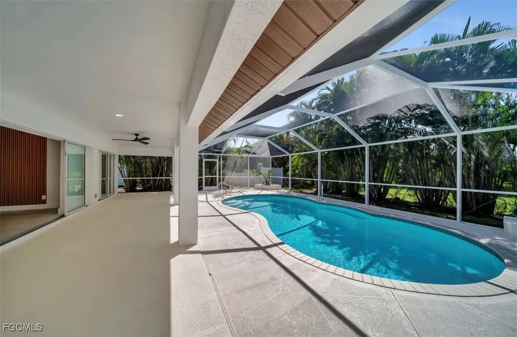 1712 SW 51st Street Cape Coral FL 33914