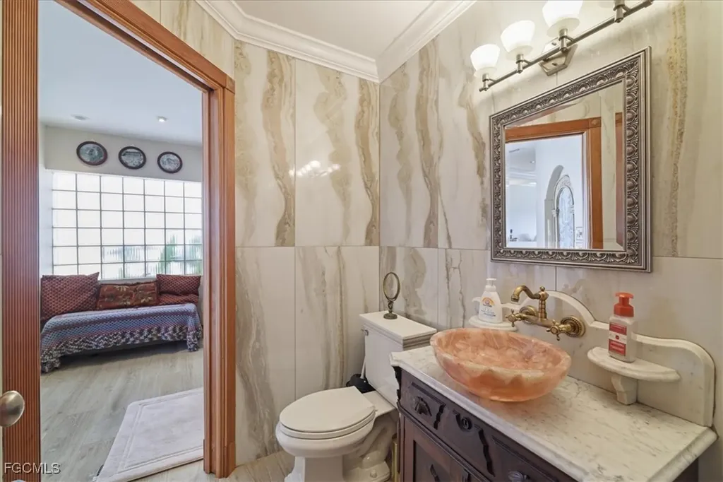 142 SW 51st Terrace Cape Coral FL 33914