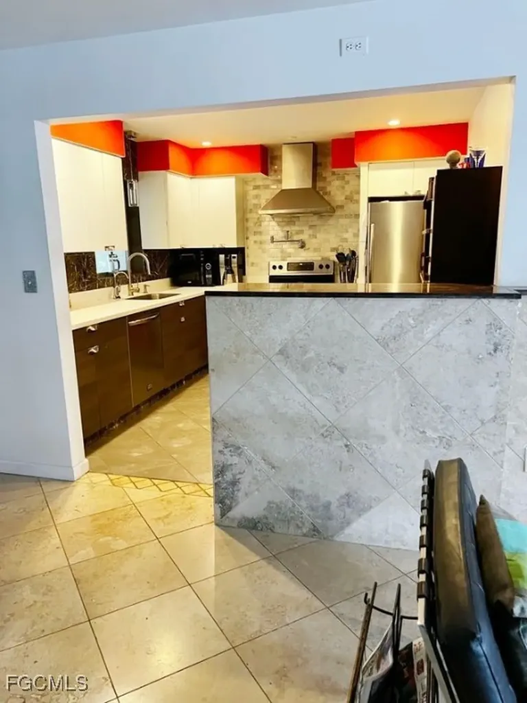 142 Palm Tree Lane Fort Myers FL 33905