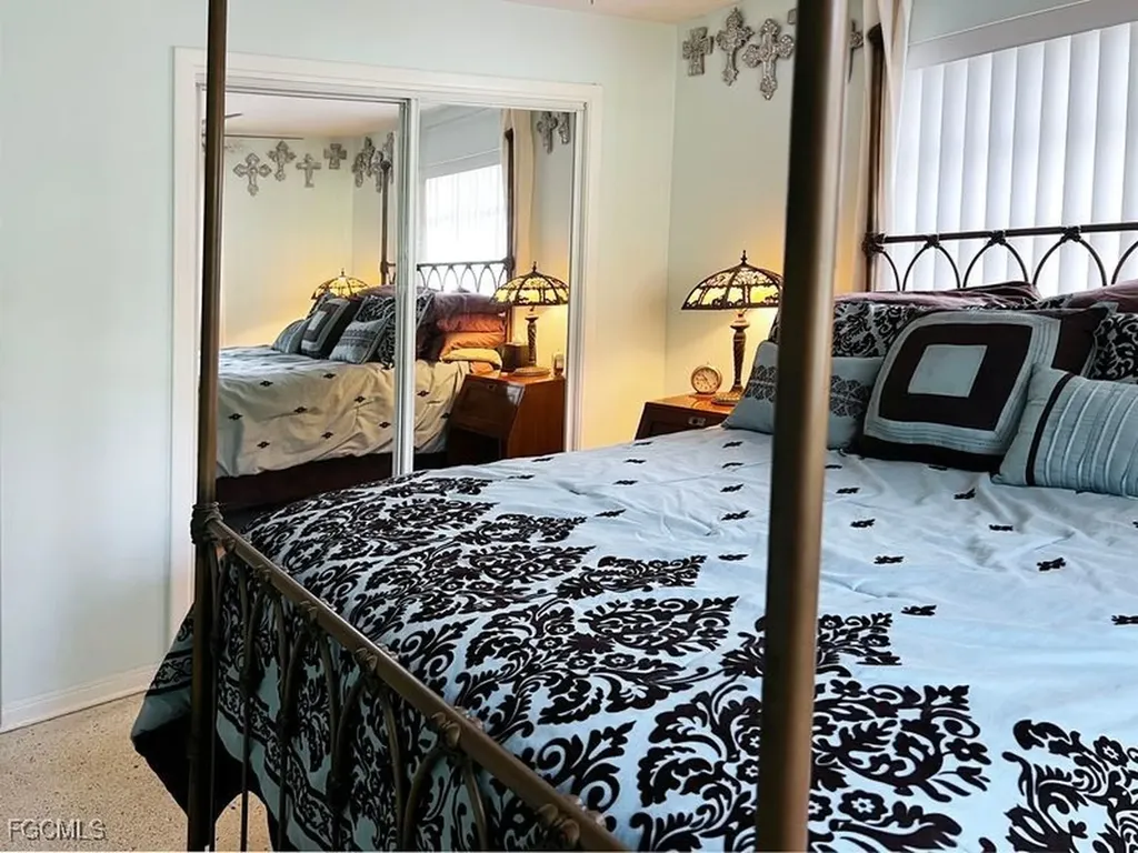 142 Palm Tree Lane Fort Myers FL 33905