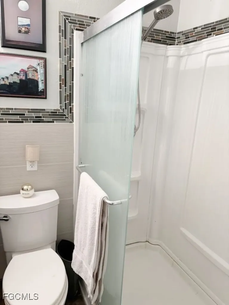142 Palm Tree Lane Fort Myers FL 33905