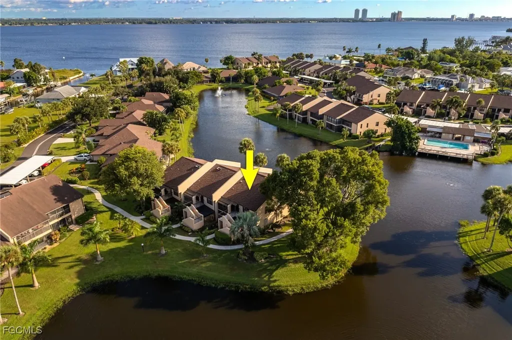15466 Admiralty Circle North Fort Myers FL 33917