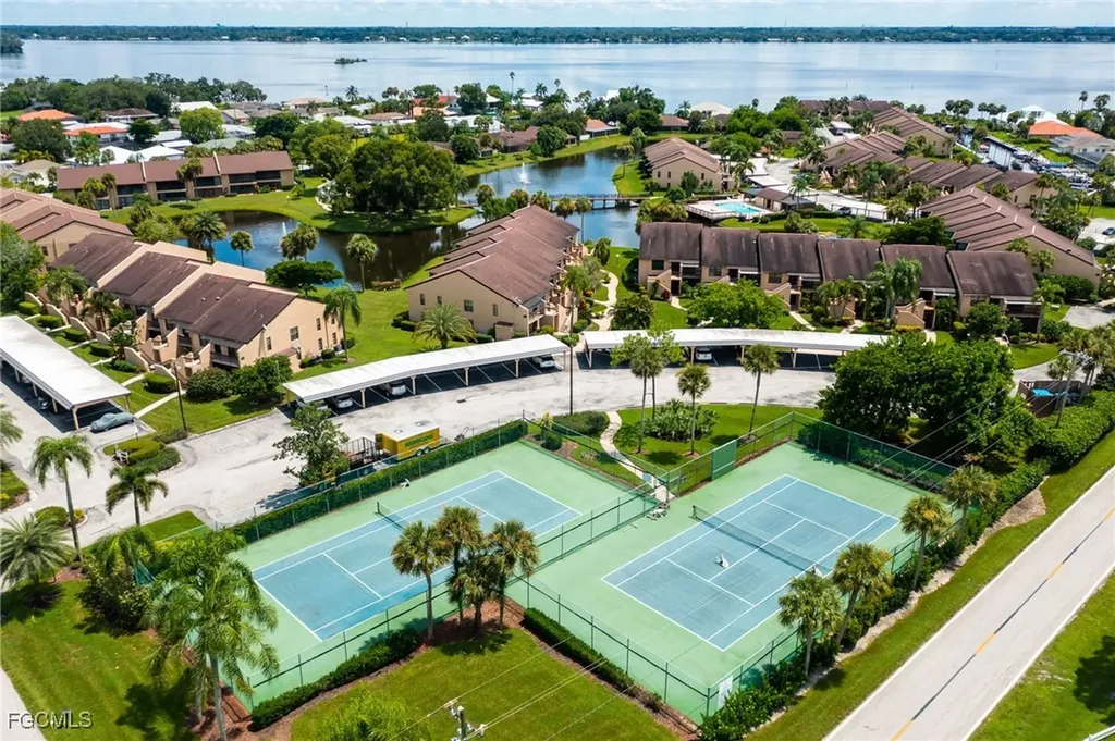 15466 Admiralty Circle North Fort Myers FL 33917