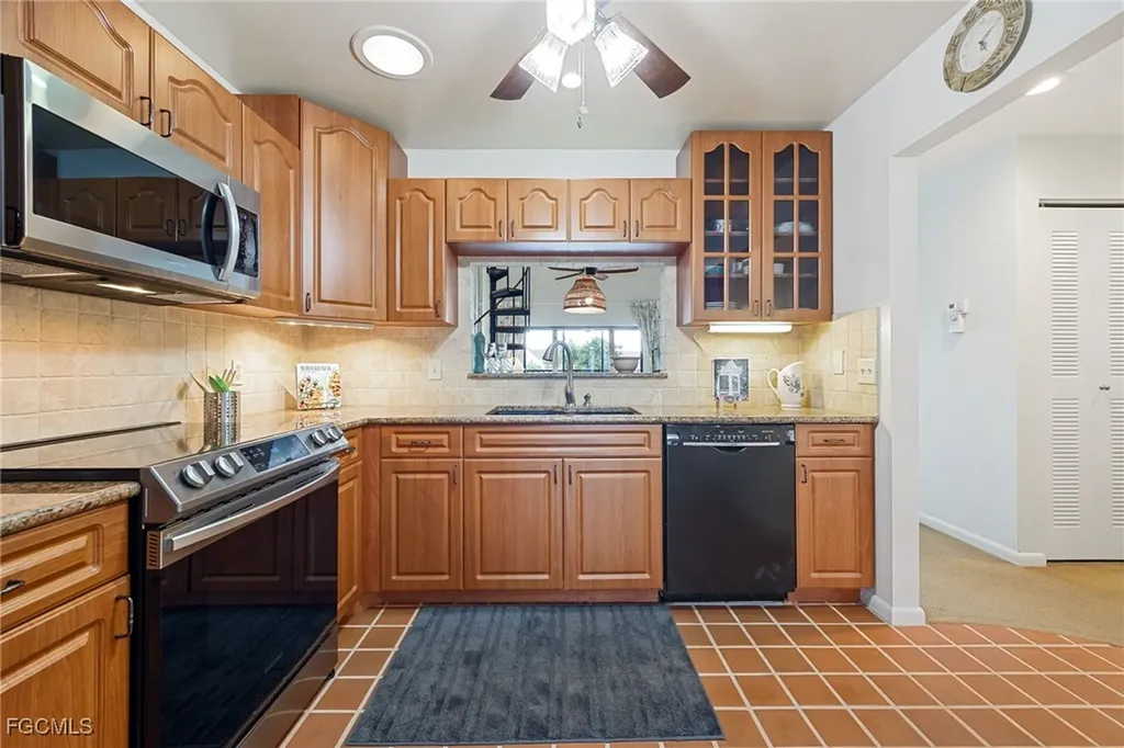 15466 Admiralty Circle North Fort Myers FL 33917