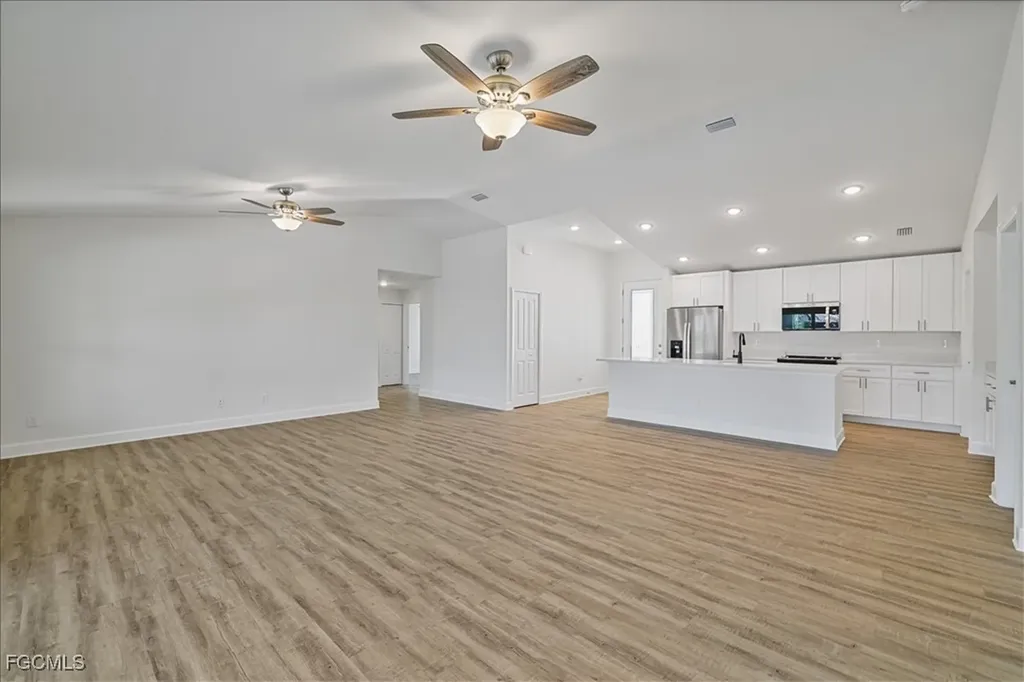 835 SW 28th Terrace Cape Coral FL 33914