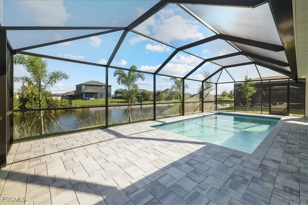 835 SW 28th Terrace Cape Coral FL 33914