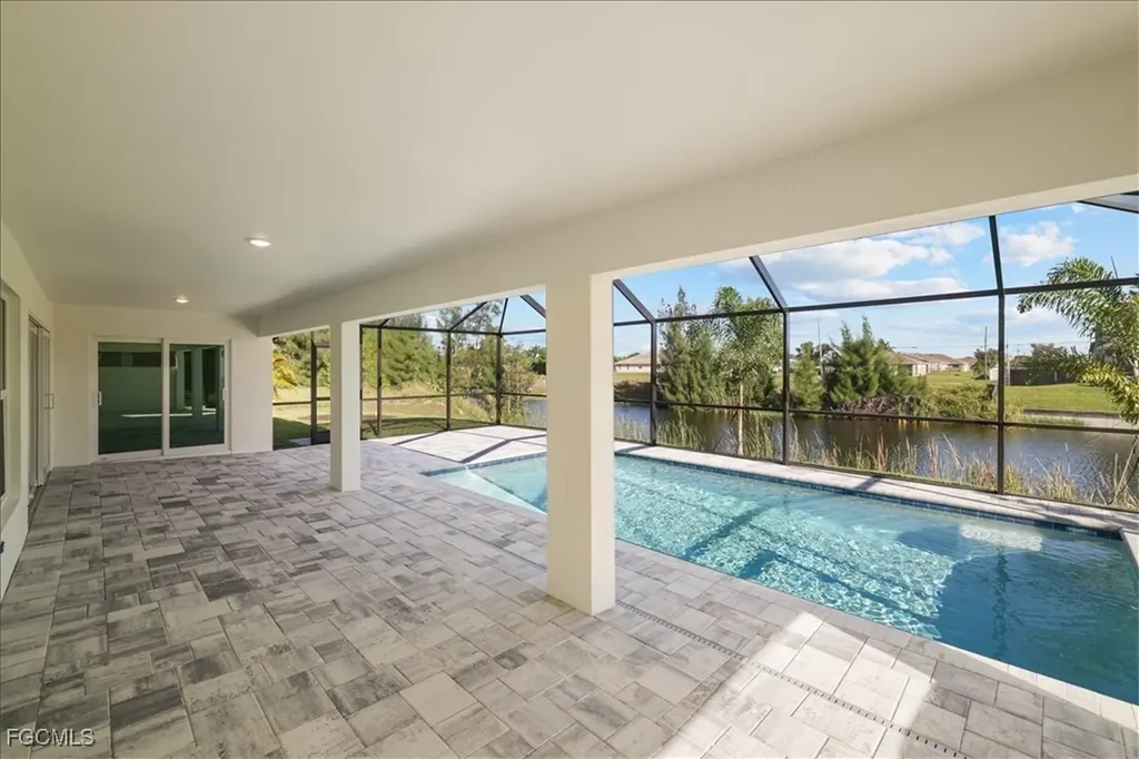 835 SW 28th Terrace Cape Coral FL 33914