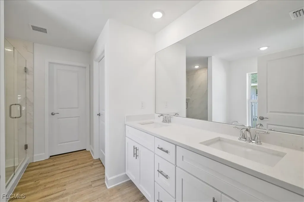 3324 SW 11th Avenue Cape Coral FL 33914