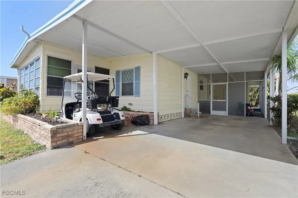 16037 Citron Way North Fort Myers FL 33903