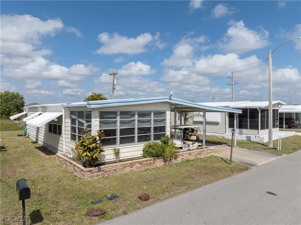 16037 Citron Way North Fort Myers FL 33903