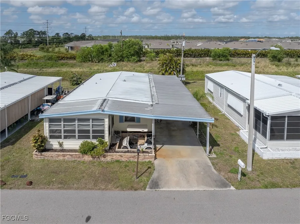 16037 Citron Way North Fort Myers FL 33903