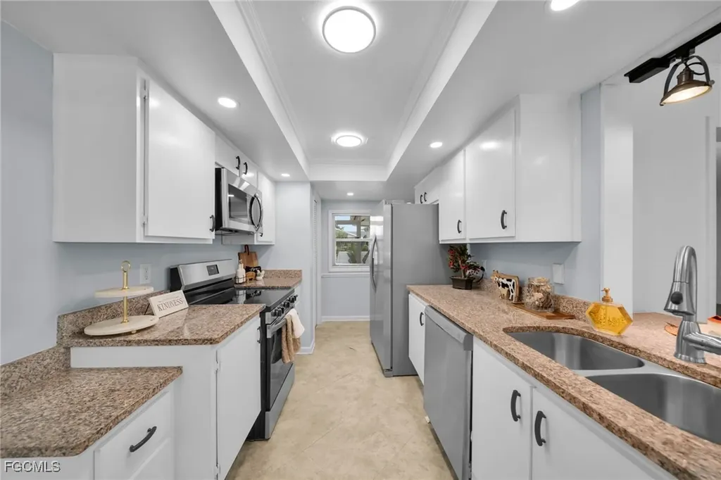 1563 Covington Circle E Fort Myers FL 33919