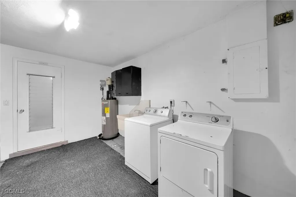 1563 Covington Circle E Fort Myers FL 33919