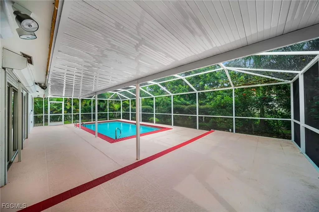 1563 Covington Circle E Fort Myers FL 33919