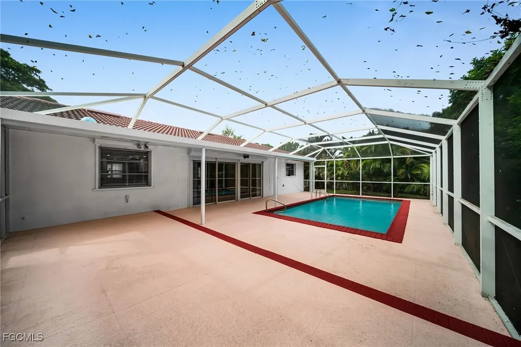 1563 Covington Circle E Fort Myers FL 33919