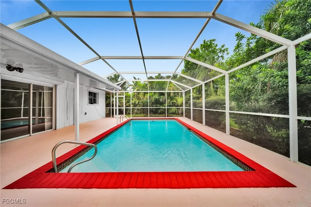 1563 Covington Circle E Fort Myers FL 33919