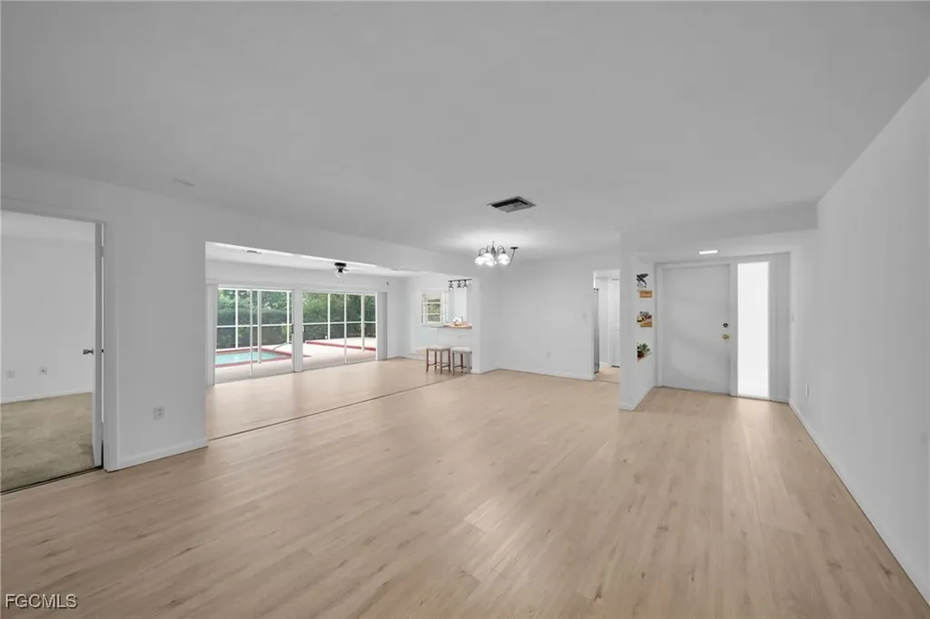 1563 Covington Circle E Fort Myers FL 33919