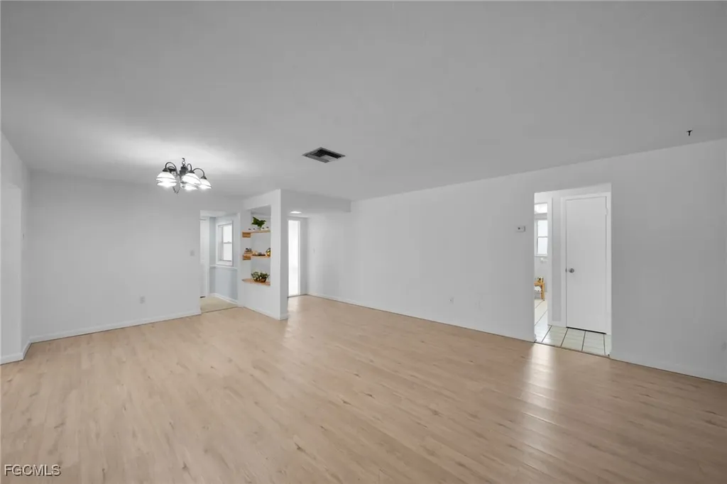 1563 Covington Circle E Fort Myers FL 33919