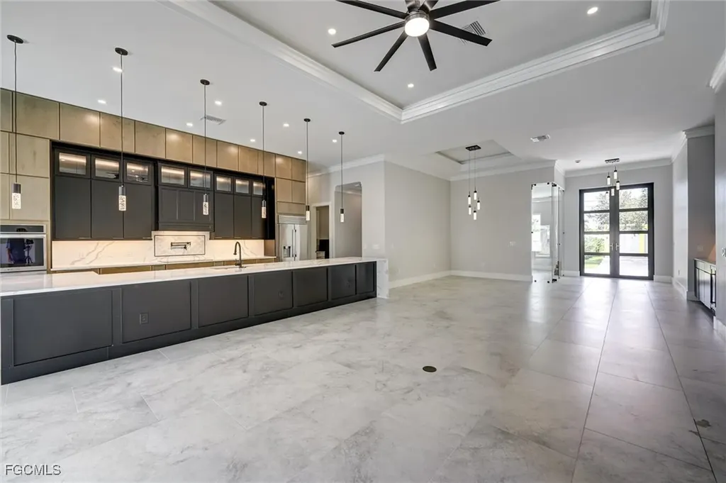809 Miramar Court Cape Coral FL 33904