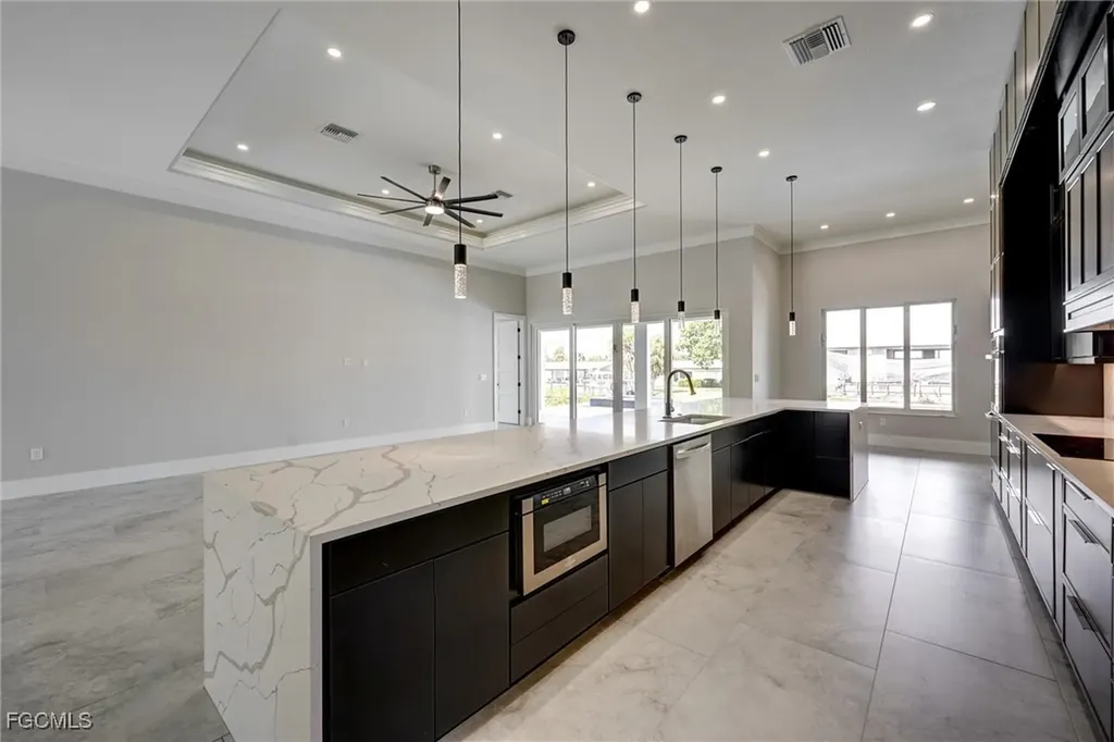 809 Miramar Court Cape Coral FL 33904