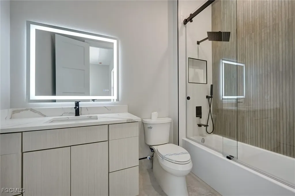 809 Miramar Court Cape Coral FL 33904