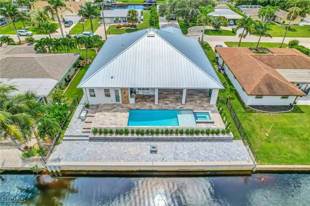 809 Miramar Court Cape Coral FL 33904