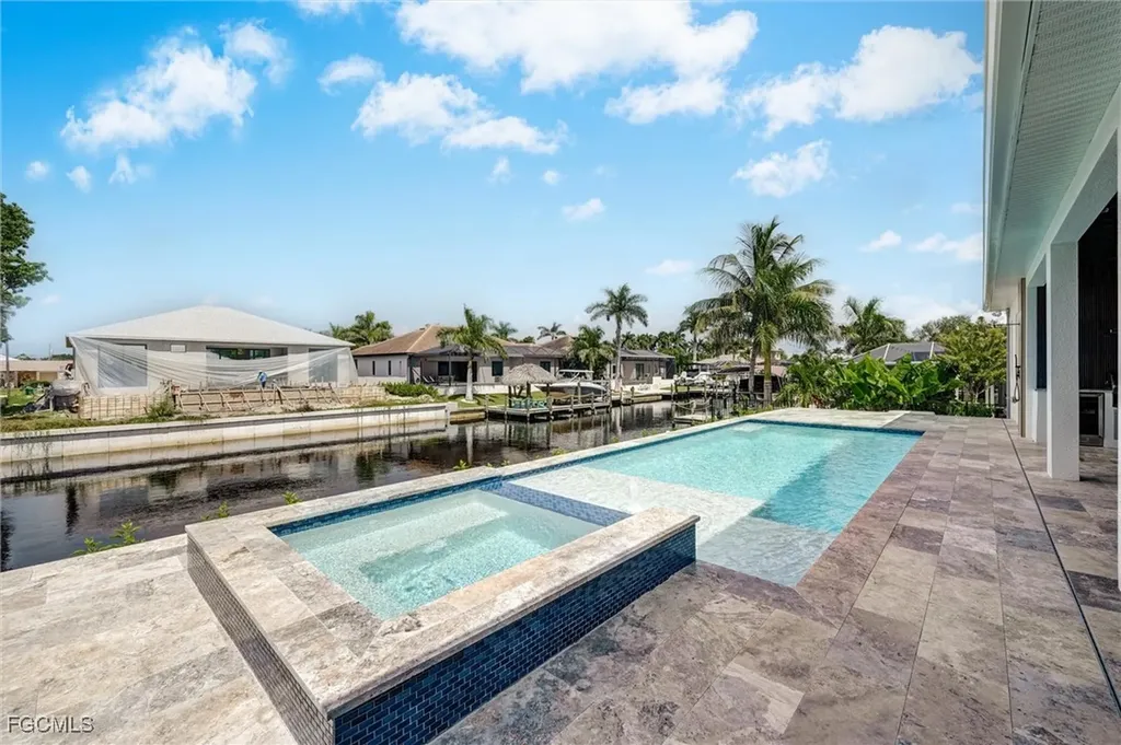 809 Miramar Court Cape Coral FL 33904