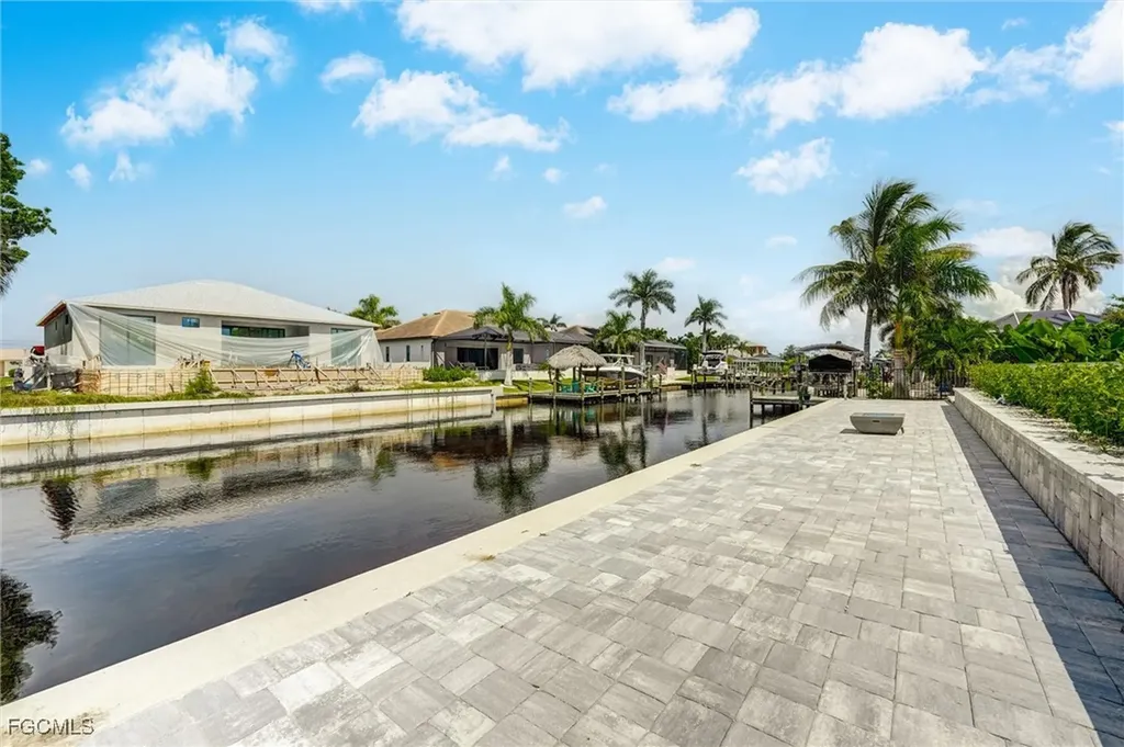 809 Miramar Court Cape Coral FL 33904