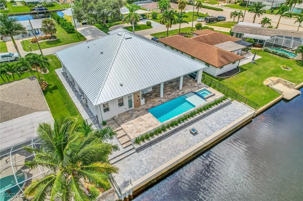 809 Miramar Court Cape Coral FL 33904