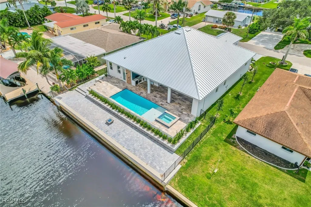 809 Miramar Court Cape Coral FL 33904