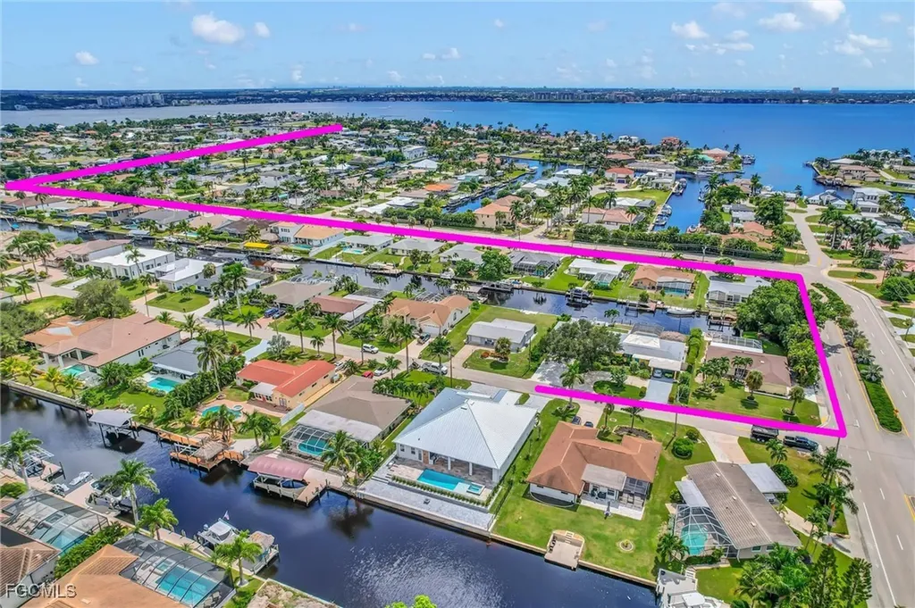 809 Miramar Court Cape Coral FL 33904