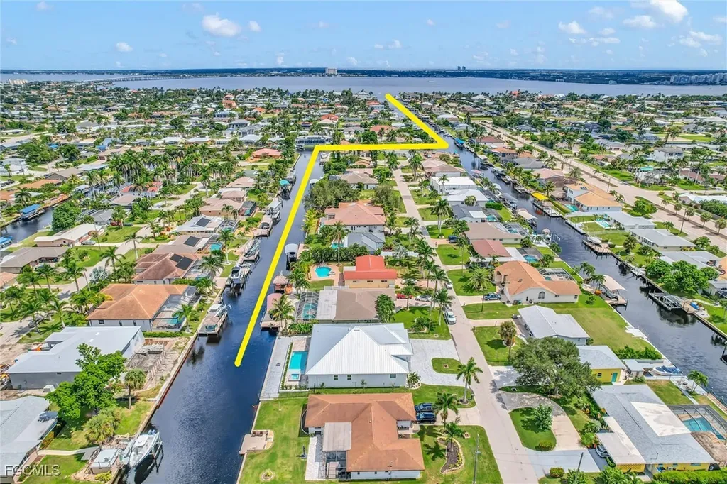 809 Miramar Court Cape Coral FL 33904