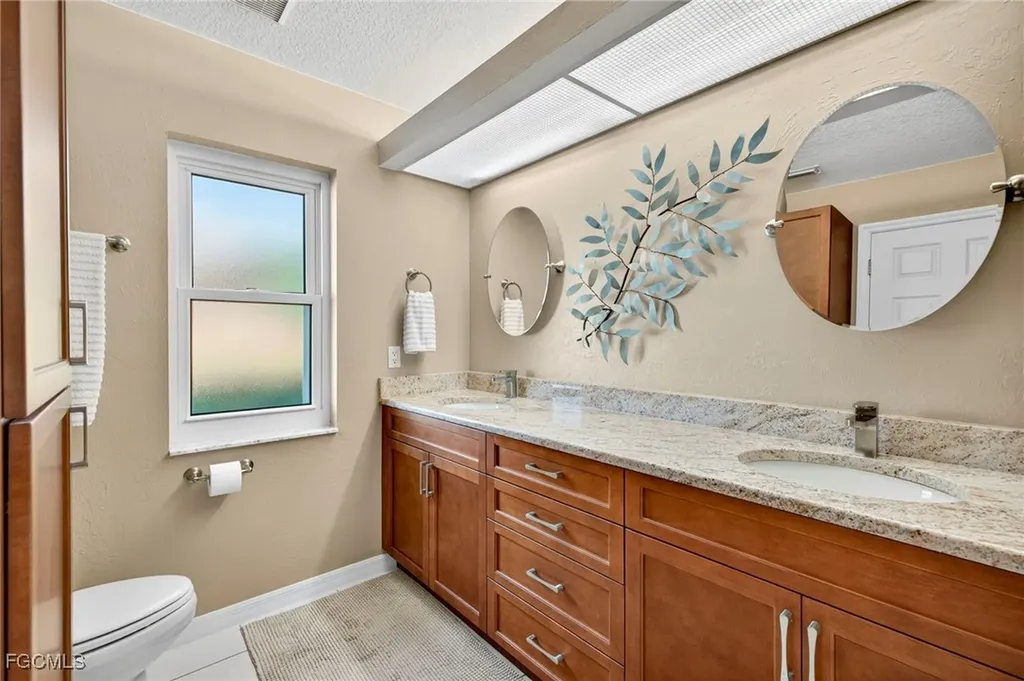 624 SE 23rd Terrace Cape Coral FL 33990