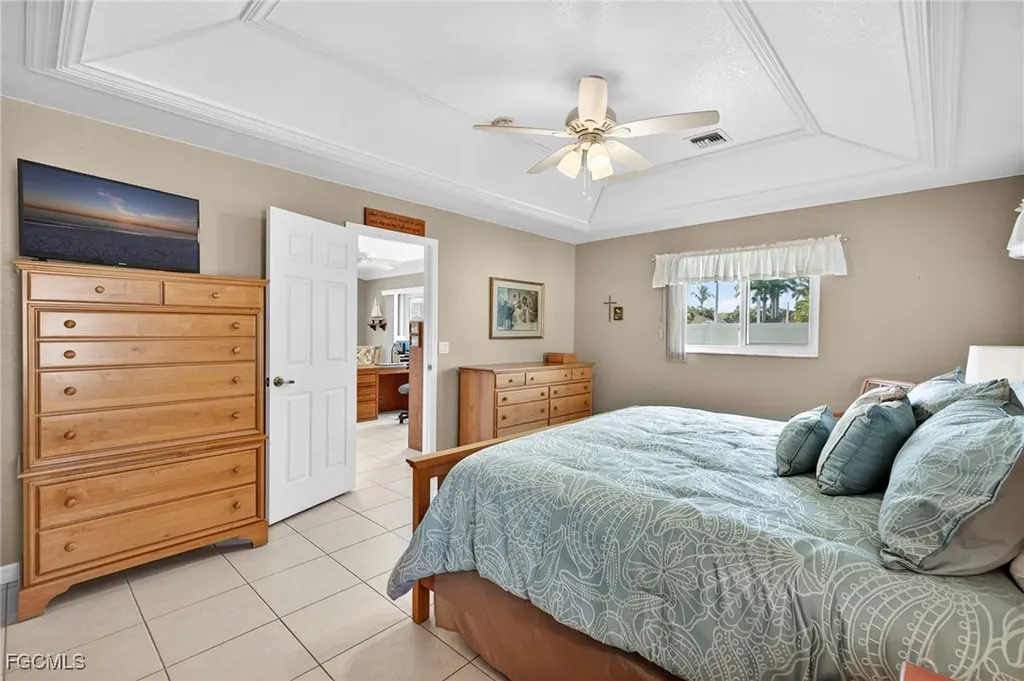 624 SE 23rd Terrace Cape Coral FL 33990
