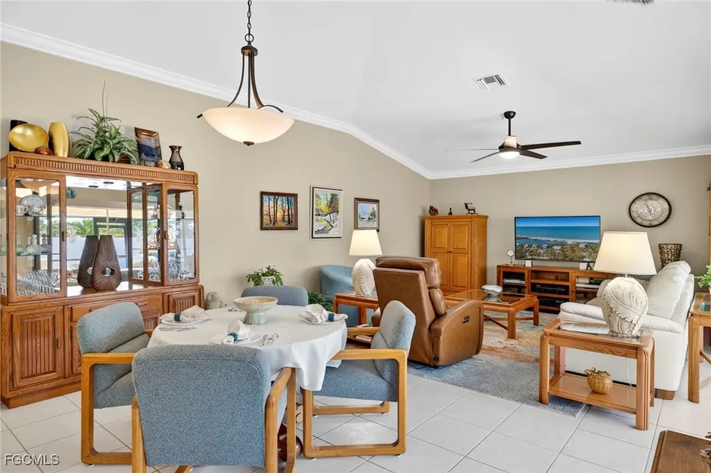 624 SE 23rd Terrace Cape Coral FL 33990
