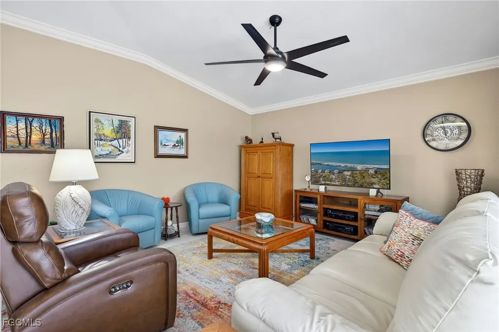 624 SE 23rd Terrace Cape Coral FL 33990