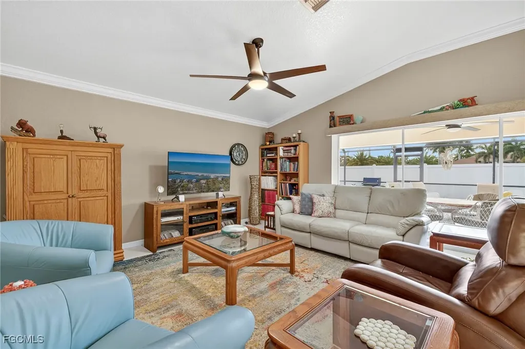 624 SE 23rd Terrace Cape Coral FL 33990