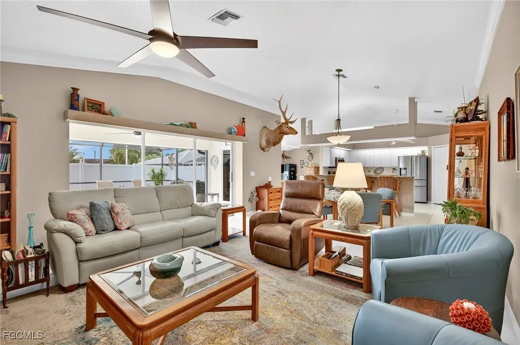 624 SE 23rd Terrace Cape Coral FL 33990