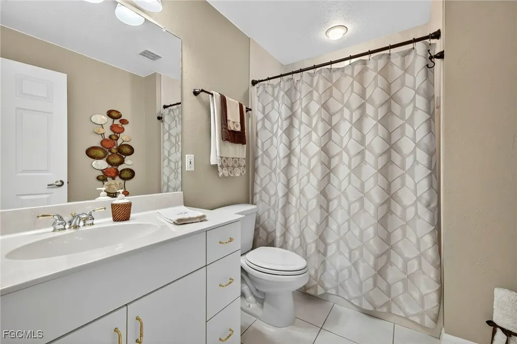624 SE 23rd Terrace Cape Coral FL 33990