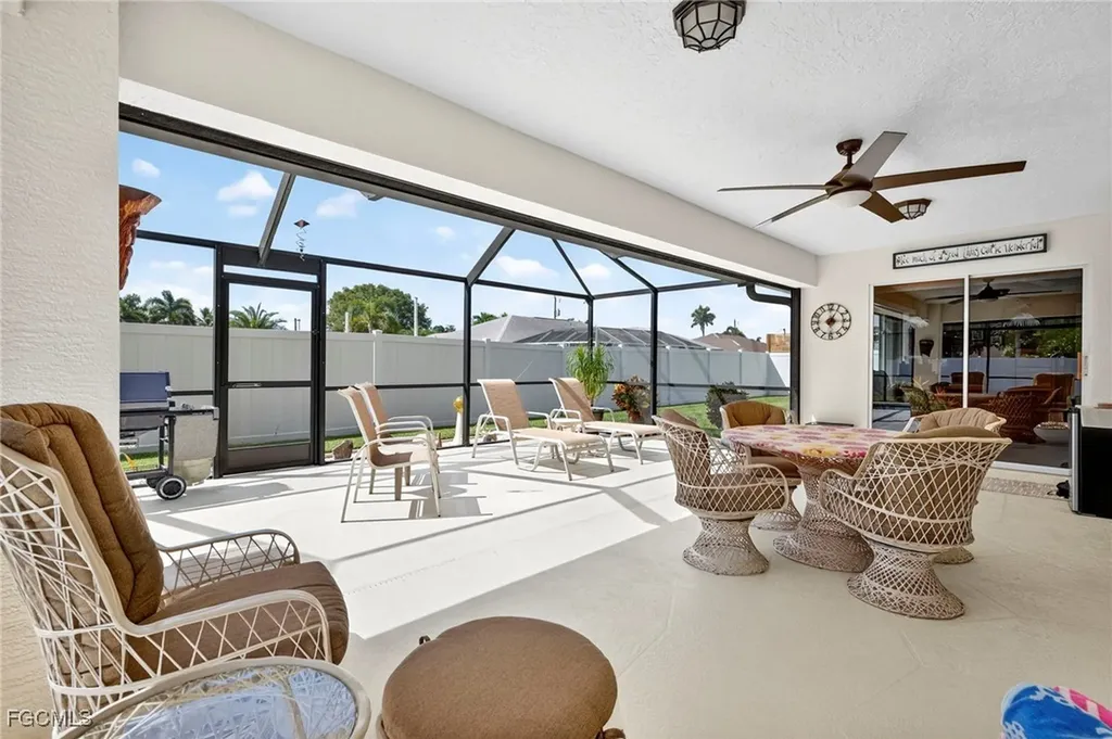 624 SE 23rd Terrace Cape Coral FL 33990