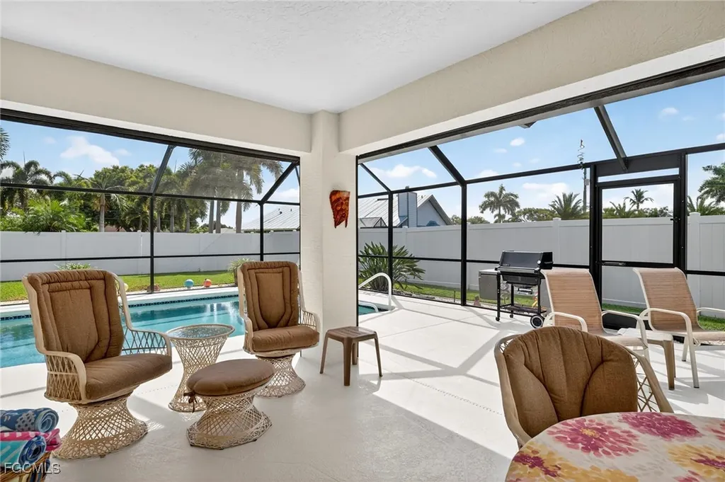 624 SE 23rd Terrace Cape Coral FL 33990