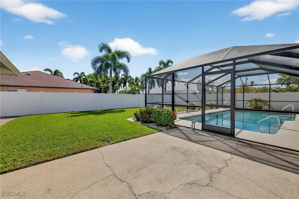 624 SE 23rd Terrace Cape Coral FL 33990