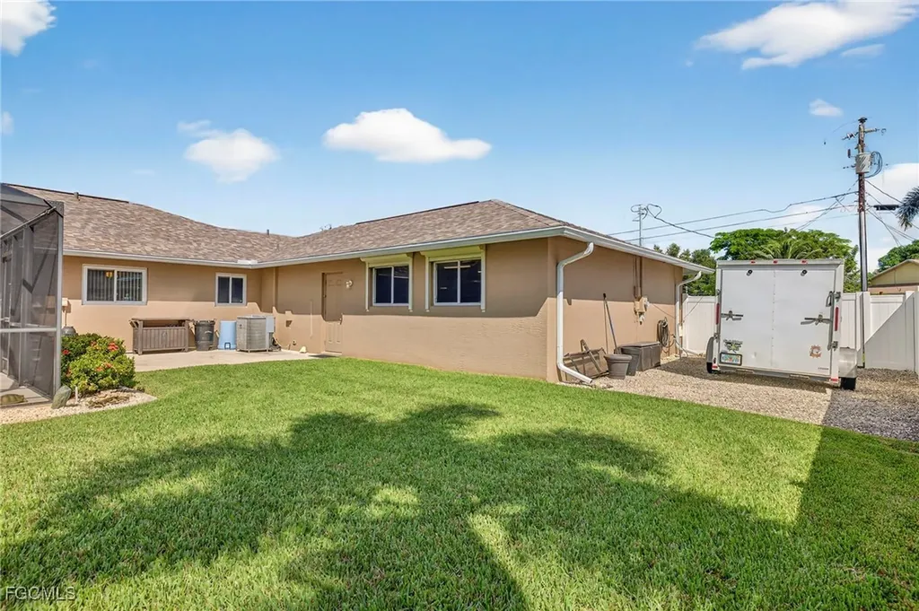 624 SE 23rd Terrace Cape Coral FL 33990