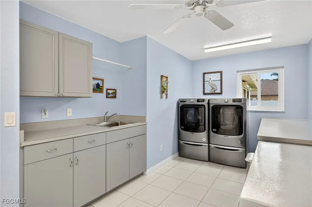 624 SE 23rd Terrace Cape Coral FL 33990