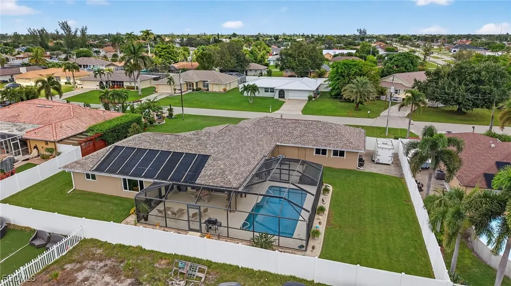 624 SE 23rd Terrace Cape Coral FL 33990