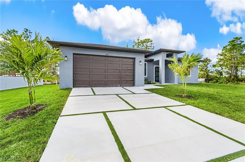 Cape Coral FL, 614 NW 9th Street