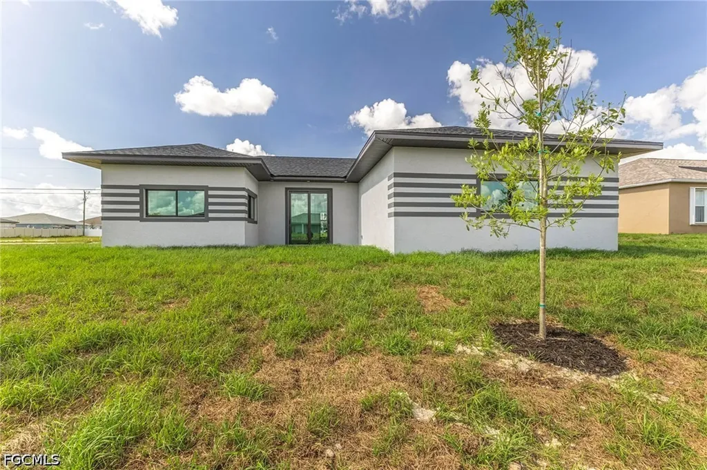614 NW 9th Street Cape Coral FL 33993